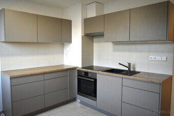 Náchod - pronáme bytu 3+1 s lodžií