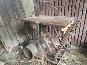 Cirkulárka na dřevo 380V