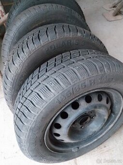 Zimní pneumatiky s disky Barum 185/65, R14.