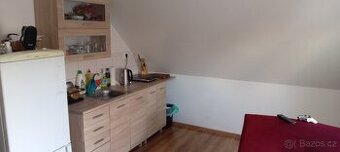 Přenechám pronájem bytu podkroví Pozorka