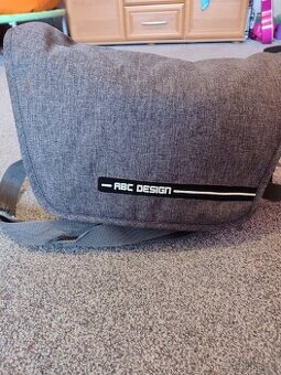 Taška ke kočárku,přebalovací podložky, papučky