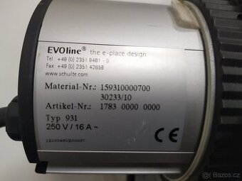 Zásuvková lišta vertikální zapuštěná, vestavné zásuvky