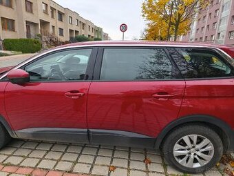 Peugeot 5008 1.2 96kw rok 2020