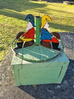 Starožitný stojan na vánoční stromeček