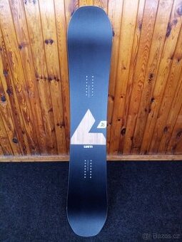 PRODÁM NOVÝ SNOWBOARD LUSTI, nero rocker