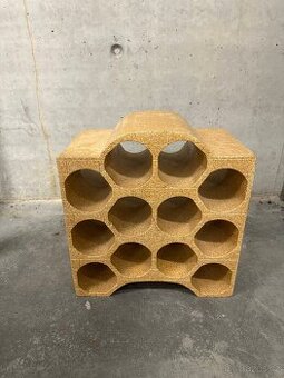 Stojan na víno – regál