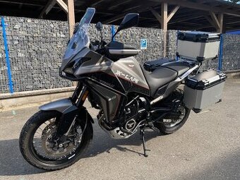 Moto Morini X-Cape 650 + sada kufrů v ceně 10 000 Kč
