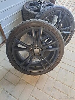 Hliníková kola s pneu 225/40 R18 92W