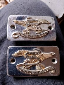 Víčka nádobek hydrauliky chopper