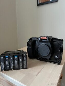 Blackmagic Design Cinema Camera 6K (L-mount) + 6 baterek