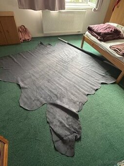 2 ks pravé kůže - černá barva