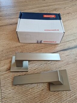 Nové kování Richter 3 ks (WC + normální)