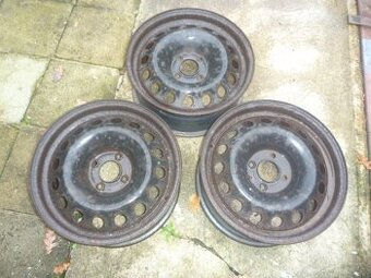 Použité plechové disky 6.5J x 16 ET26, 4×108, střed 65 mm