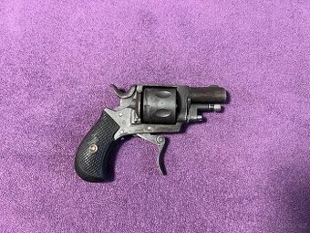 Historický Revolver Bulldog - Ráže 32