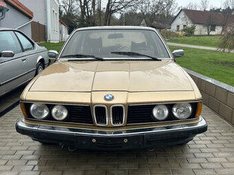 BMW 7 E23  728i pred face  manual M30 motor