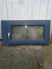 Dřevohliníkové dřevěné okno 100 x 59 cm