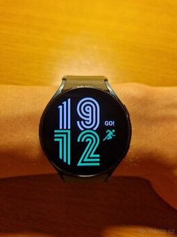 Samsung Galaxy Watch4 44mm zelená