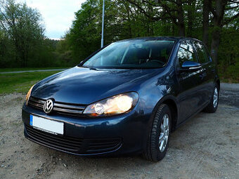 VW Golf 6 1.4 59 kW - Climatronic, NAVI, litá + zimní kola