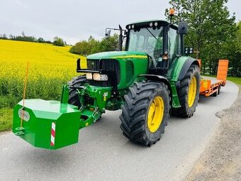 John deere 6820