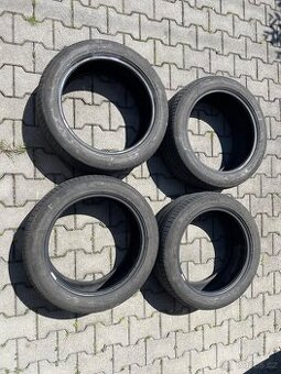 225/50R18