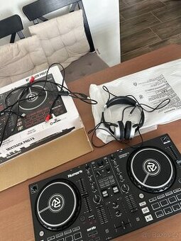 Numark mixtrack pro FX - 1