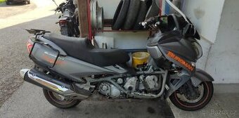 Suzuki 650 - 1
