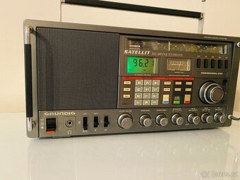 World radio Grundig Satellit Profesional 650, rok 1986