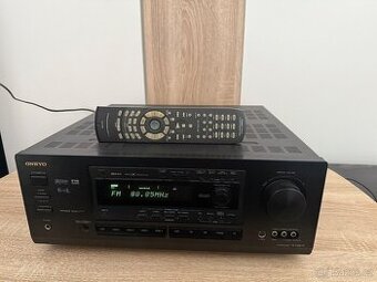 Onkyo tx-ds676