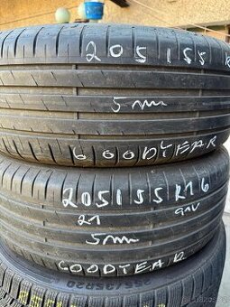 205/55 r16 GoodYear.