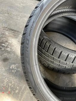 Pirelli p zero winter 255/30 R20 92W