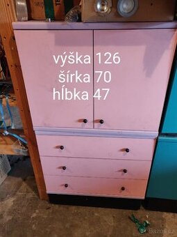 Barevné skřínky