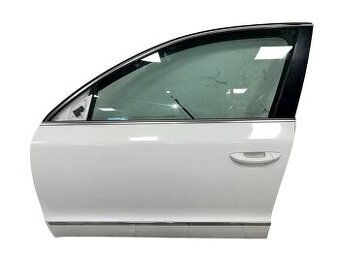 Levé přední dveře bílá LF9E Škoda Superb 2 FL r.v. 2015
