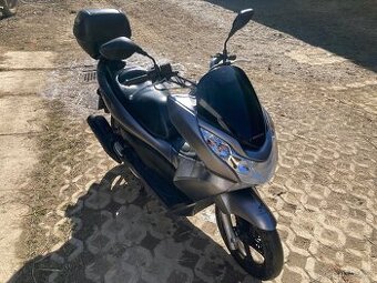 Honda pcx 125 2011