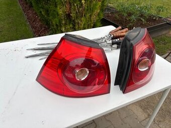 Zadní světla VW golf V