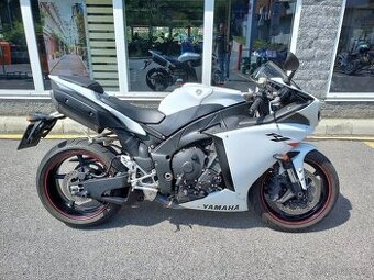 Yamaha R1 (2011/18200km)