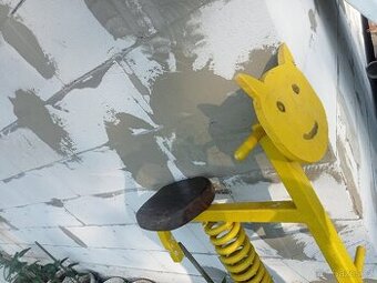 Prodám masivní pružinovou houpačku