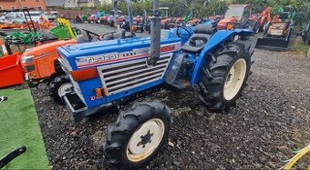 Iseki TL 3201 D 4×4 s novým čelním nakladačem