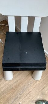 PS 4 Slim 500gb, 2x ovladače, 6 her