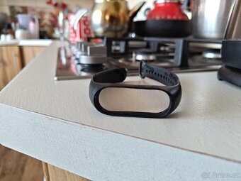 Černý gumový náramek pro Xiaomi Mi Band 5/6/7