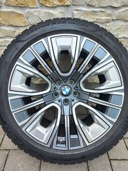 BMW 7 a i7 G70 zimní 20 Styling 906 Pirelli 255 45 a 285 40