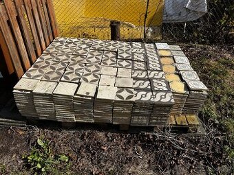 Prodám starou dlažbu