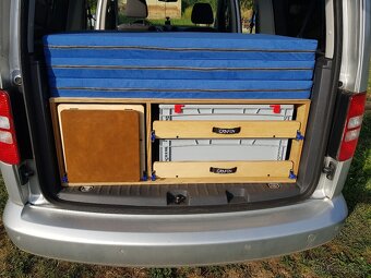 Obytná vestavba, camping box VW Caddy Maxi