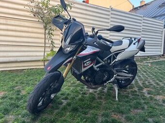 Aprilia Dorsoduro 1200