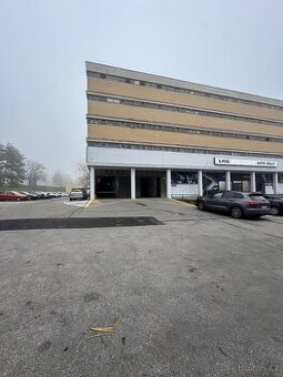 Garážové stání  LESNÁ