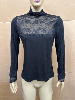 Dámské halenky, trička, tílka, šaty - likvidační ceny