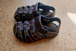 Sandály, vel. 22