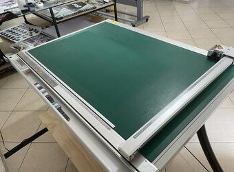 Koupím řezací plotr Graphtec FC 2250 i nefunkční