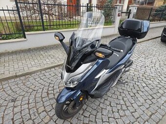 HONDA FORZA 300 + velký originální kufr