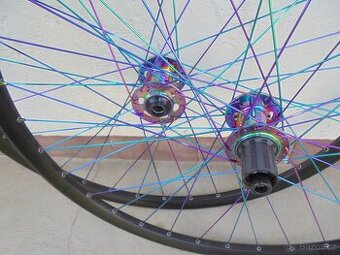 Kolesá 29"Bezdušové Pev. osa 15x100 - 12x142 aj R.Upináky.