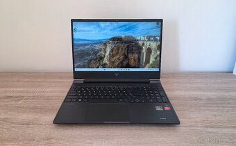 HP Victus 15 (Ryzen 5600H, 16 GB RAM, AMD RX 6500M)
